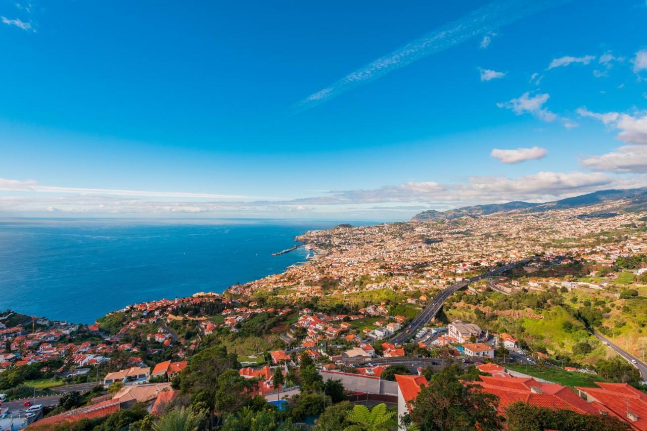 Appartamento Flh Funchal Ocean View With Pool Esterno foto